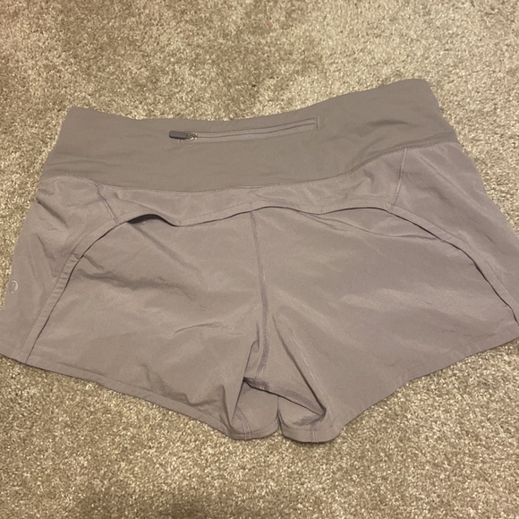 Lululemon shorts - Picture 4 of 4